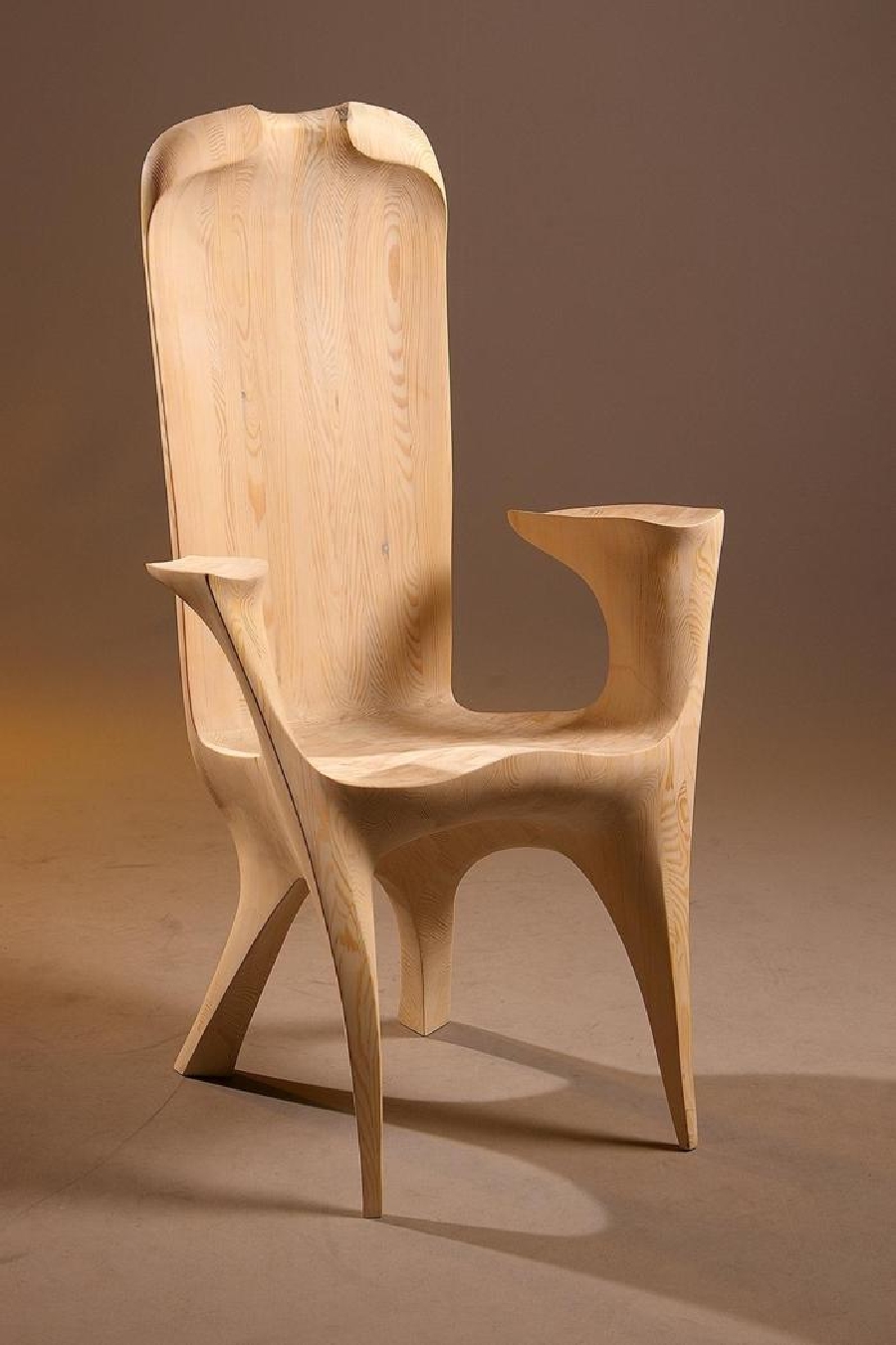 эксклюзивные стулья из дерева